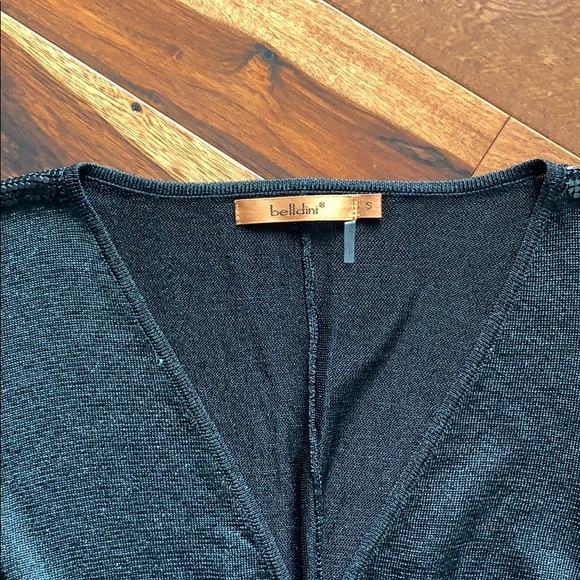 Kimono sleeve V neck shimmer top, size s - Picture 2 of 3